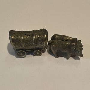 Vintage Covered Wagon Metal Oxen Pulling The Alamo Salt & Pepper‎ Shakers